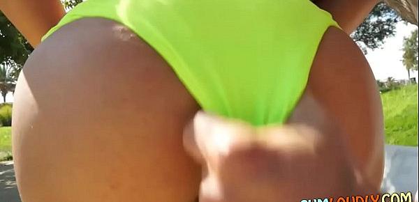  Public Blowjob in Bikini